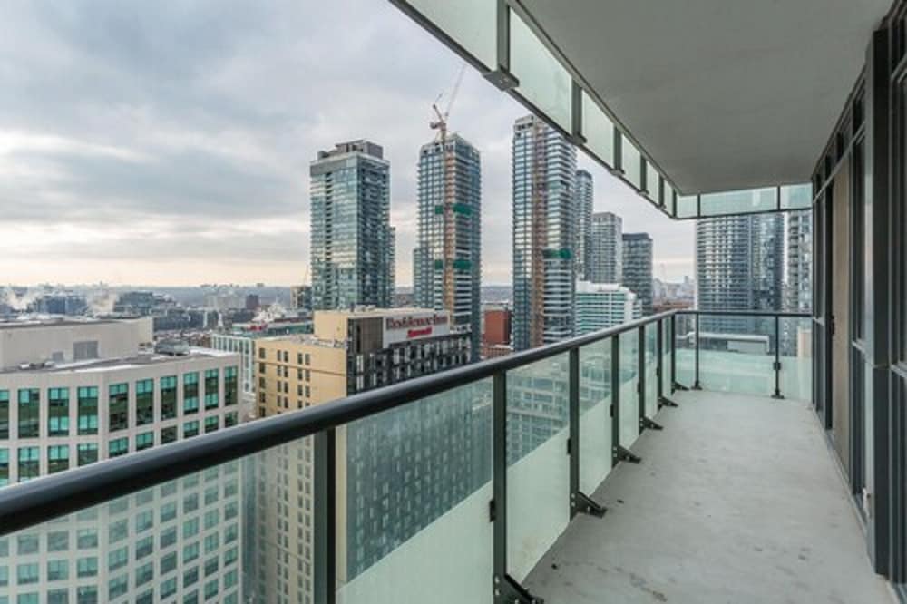Toronto Rooms and Suites, Toronto, photo 6