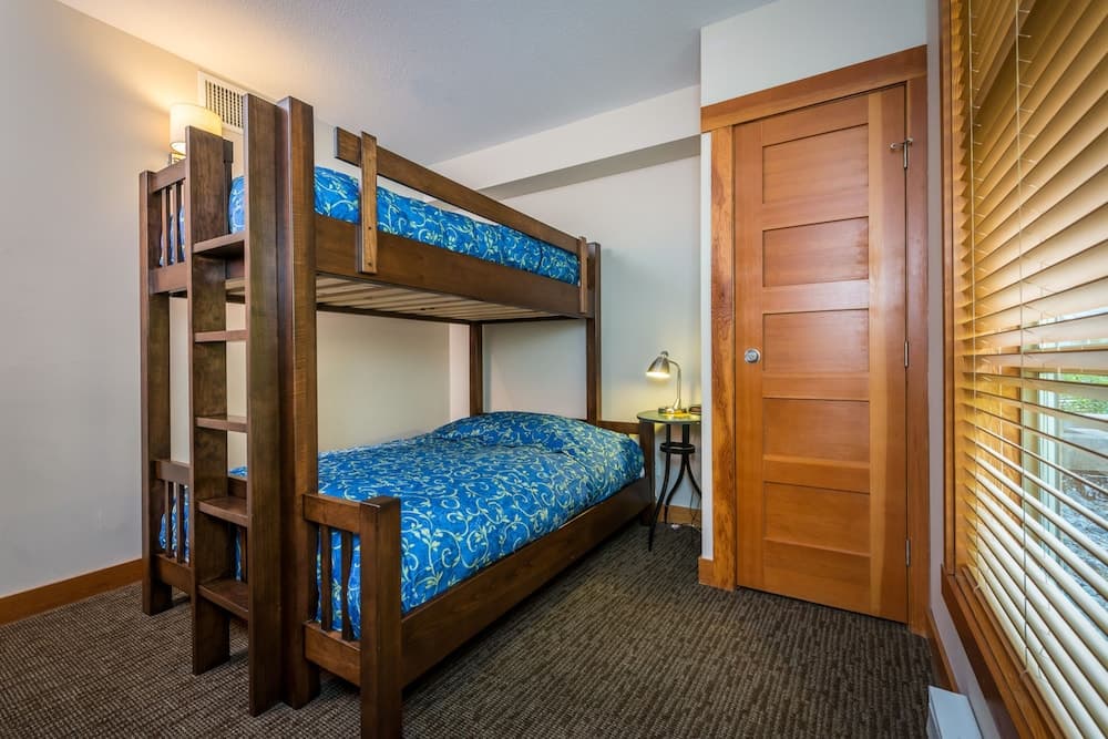 Legends Whistler, by Lodging Ovations, Whistler, photo 2