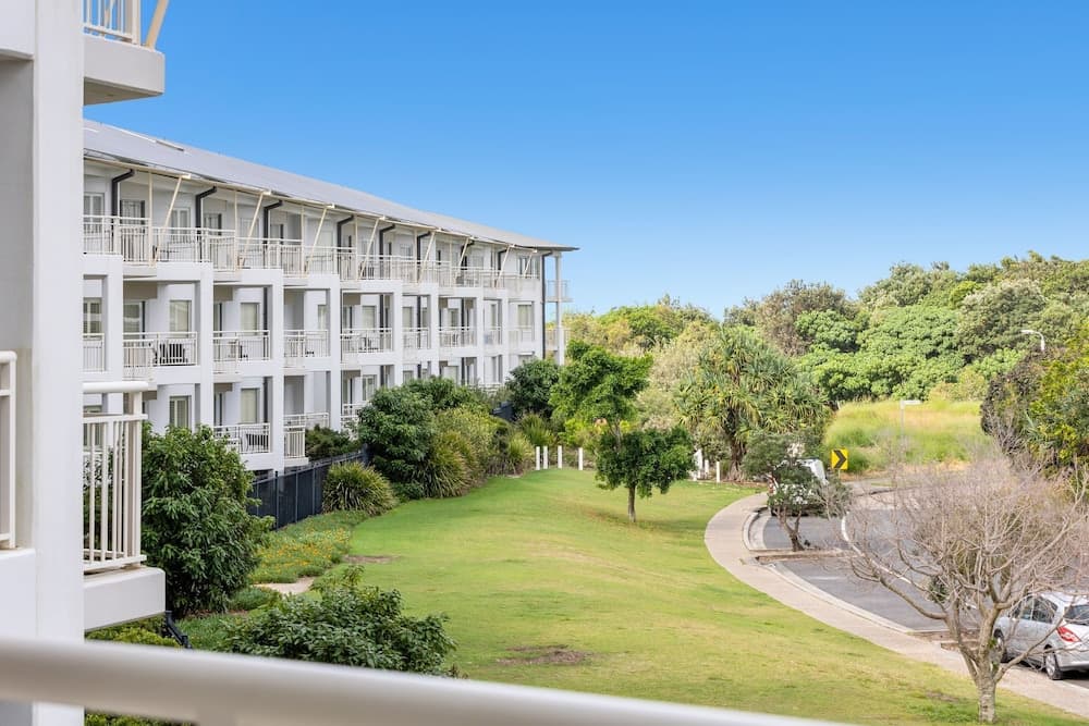 The Pool Resort Kingscliff - Private Apartments by Holiday Management Co, Kingscliff