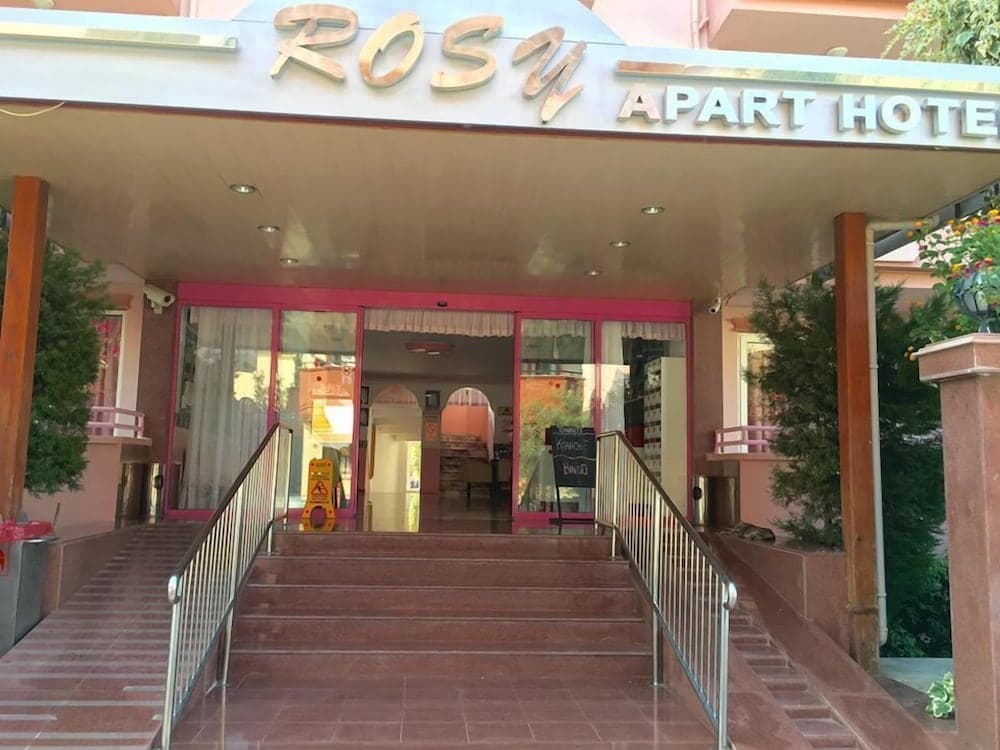 Rosy Apart, Marmaris