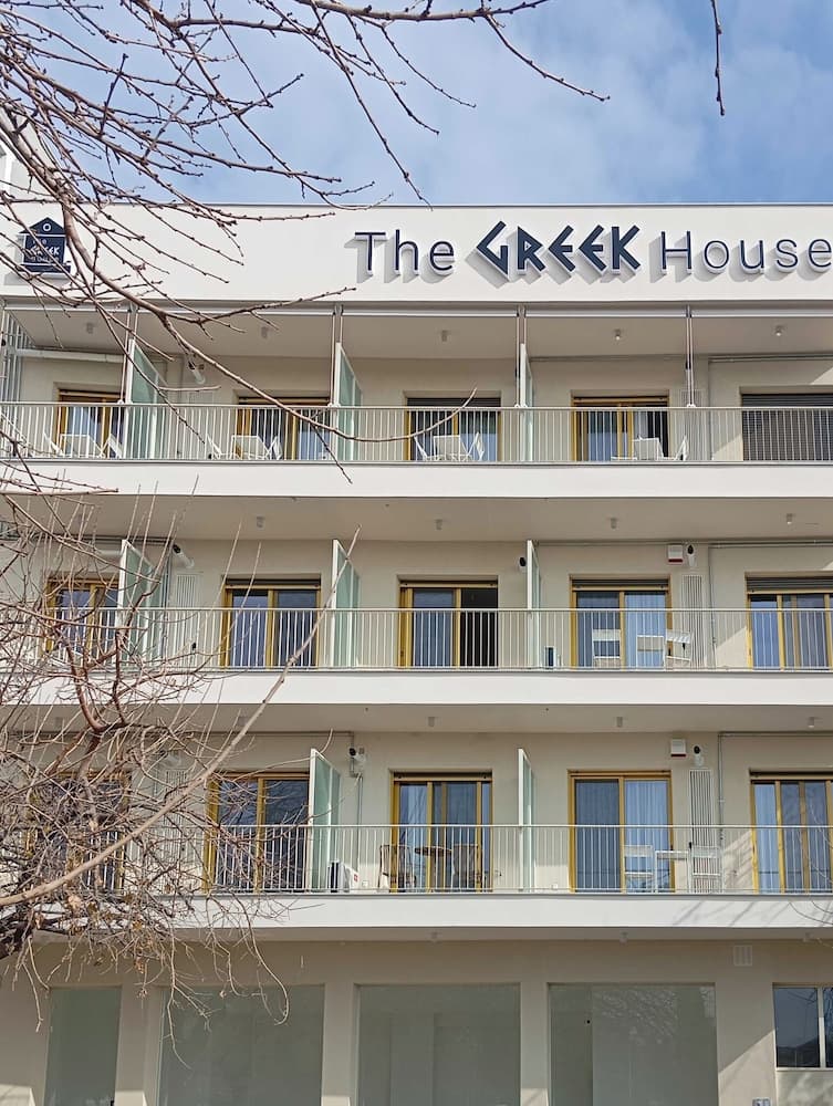 Soho Harbor by halu!, Thessaloniki