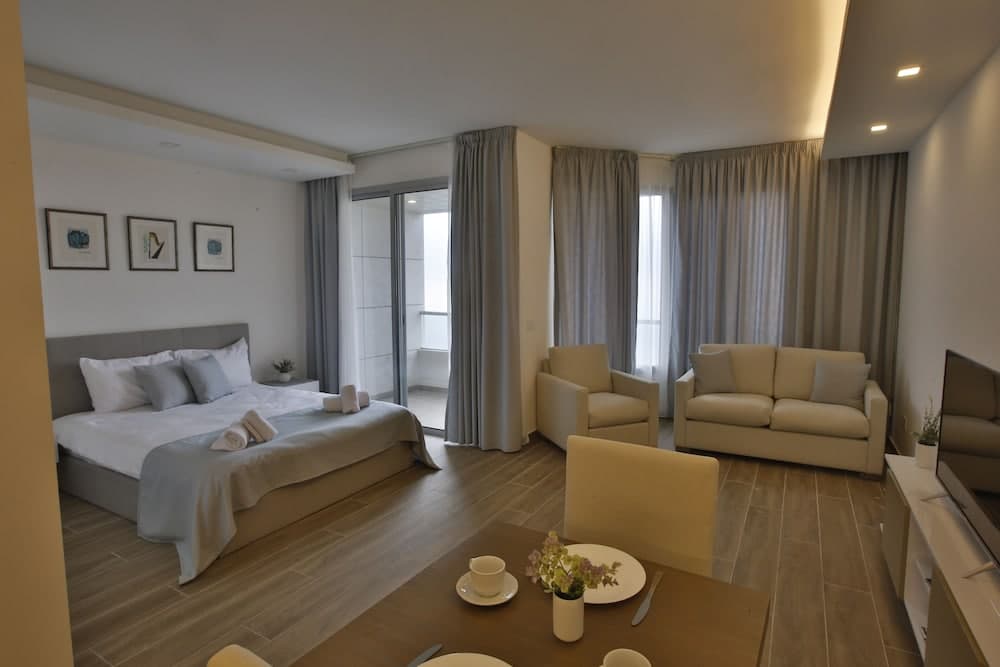 Particulier-Serviced Apartments, Beit Mery