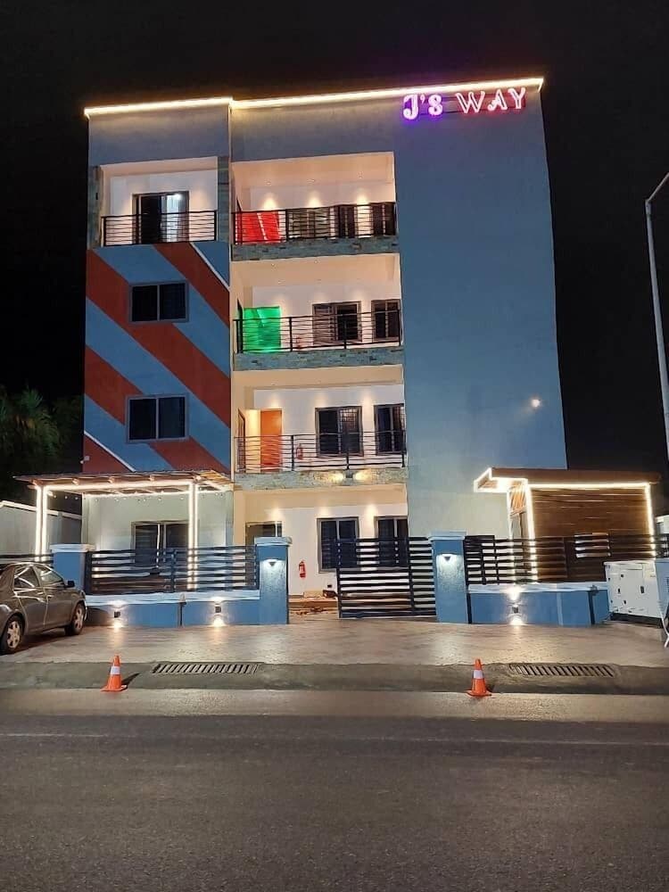 Js way Apartments and Executive Hotel, Kumasi