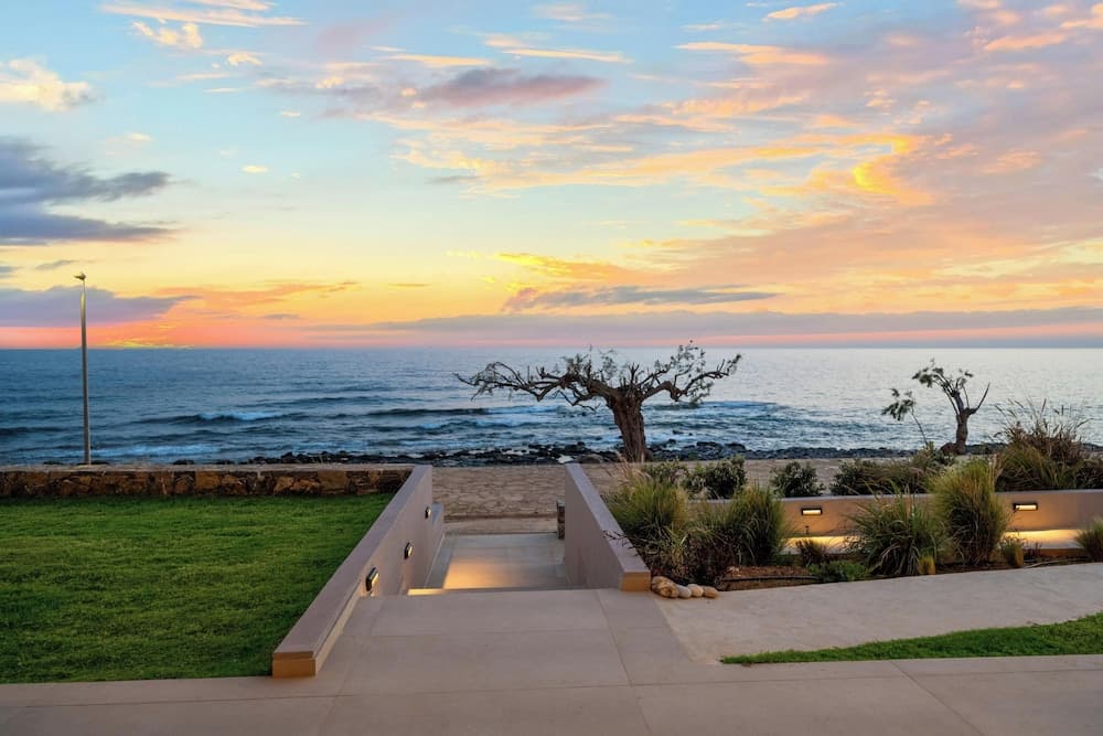 Evelmare Beachfront Apartments, Ierapetra