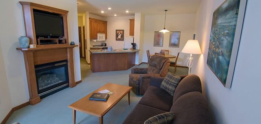 Scandinavian Lodge, Sister Bay, photo 2