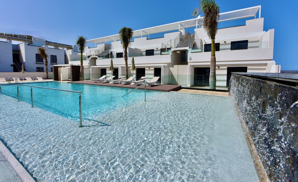 Esmeralda Cotillo Homes by LIVVO, La Oliva