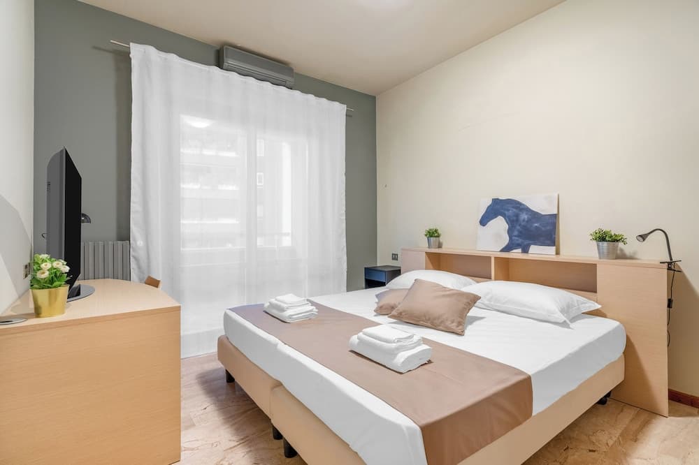 Casa da Suite Fraschini, Milan