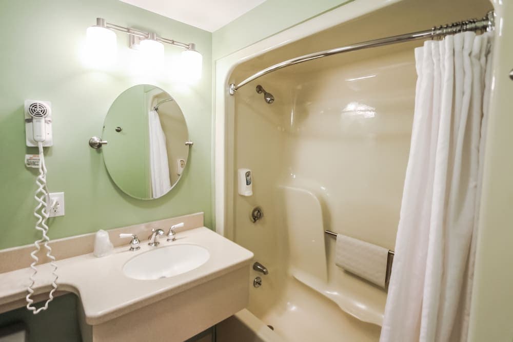 Holly Tree Resort, West Yarmouth, photo 6
