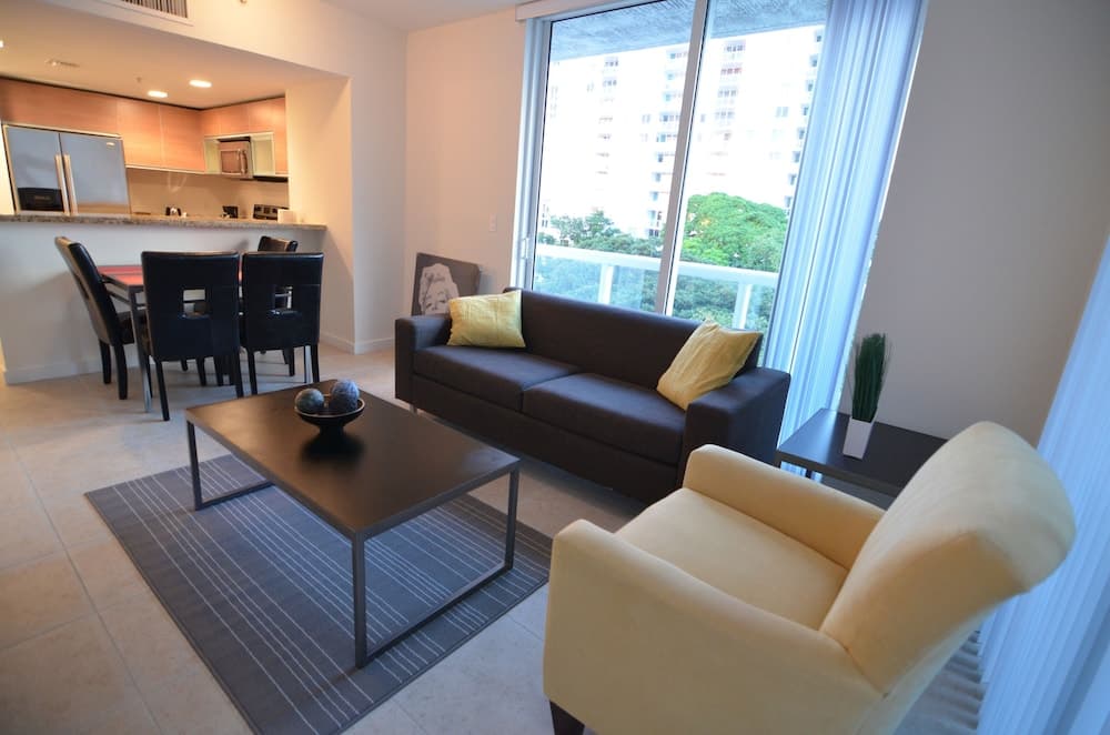 Riviera Luxury Living at River Oaks Marina and Tower, Miami, photo 5