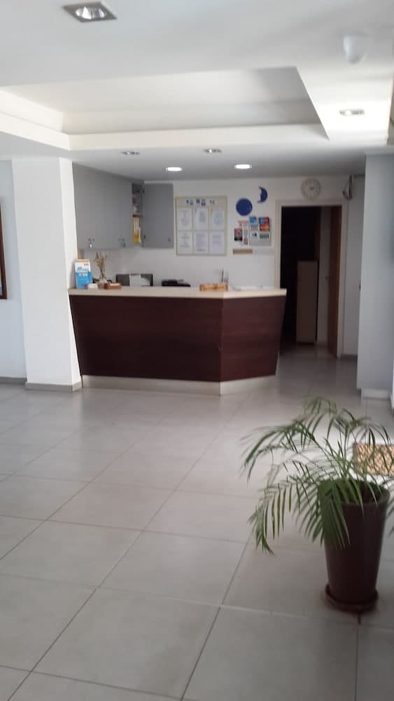 Captain Karas Holiday Apartments, Paralimni, photo 2