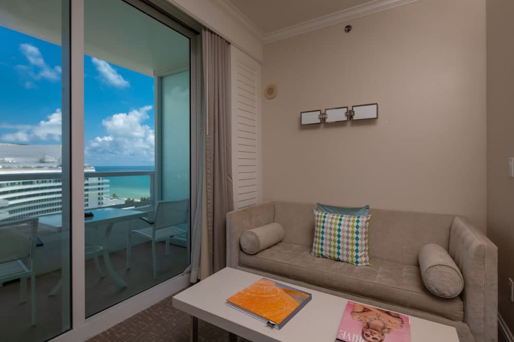 Fontainebleau Miami Beach Private Luxury Suites, Miami Beach, photo 2