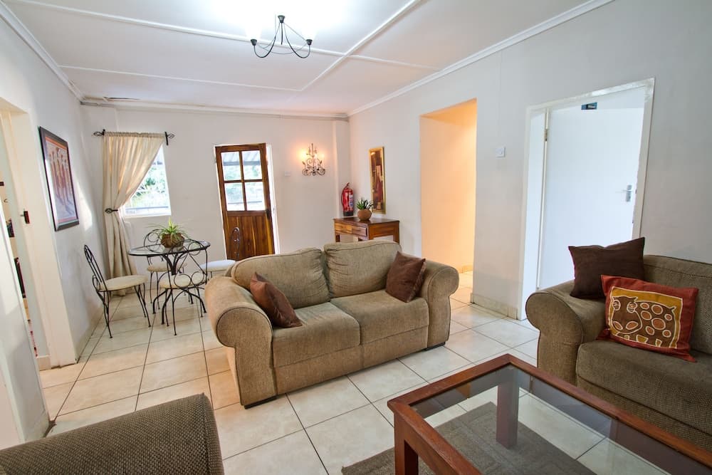 Mose Street Apartments, Livingstone, photo 2