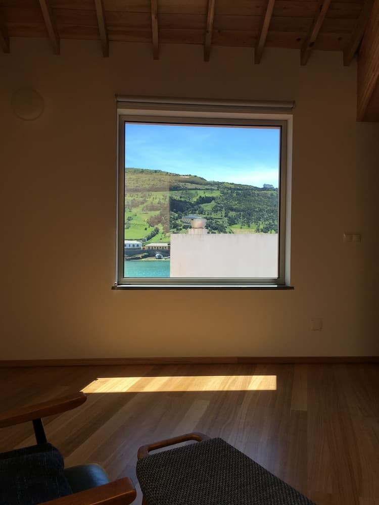 Porto Pim Bay, Horta, photo 3