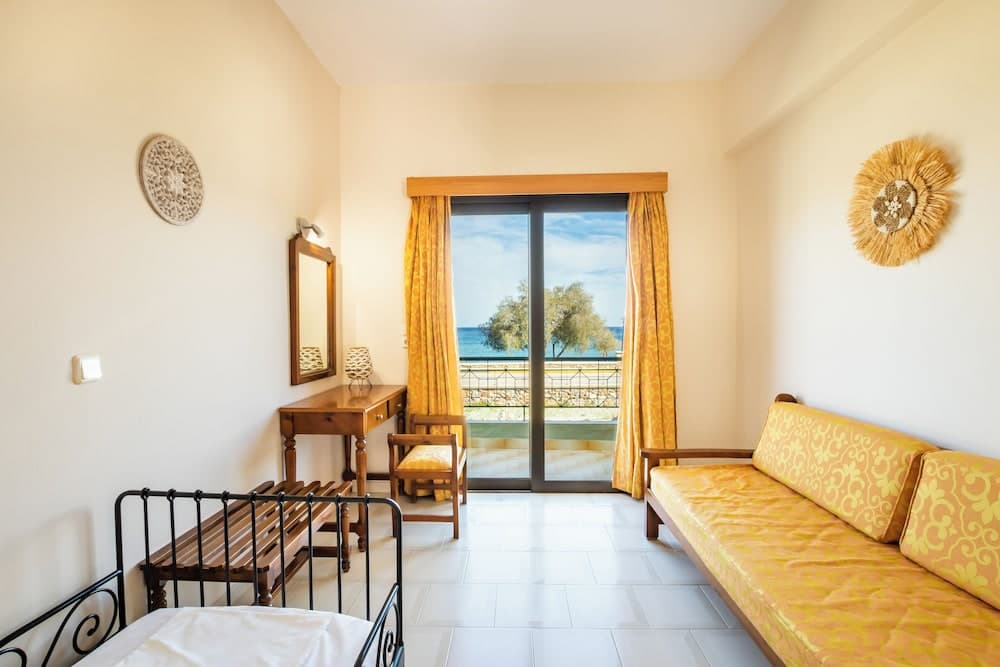 Sun Beach Apartments, Karpathos, photo 4