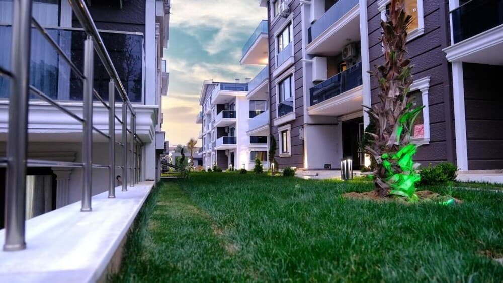 Flower City Suits, Yalova