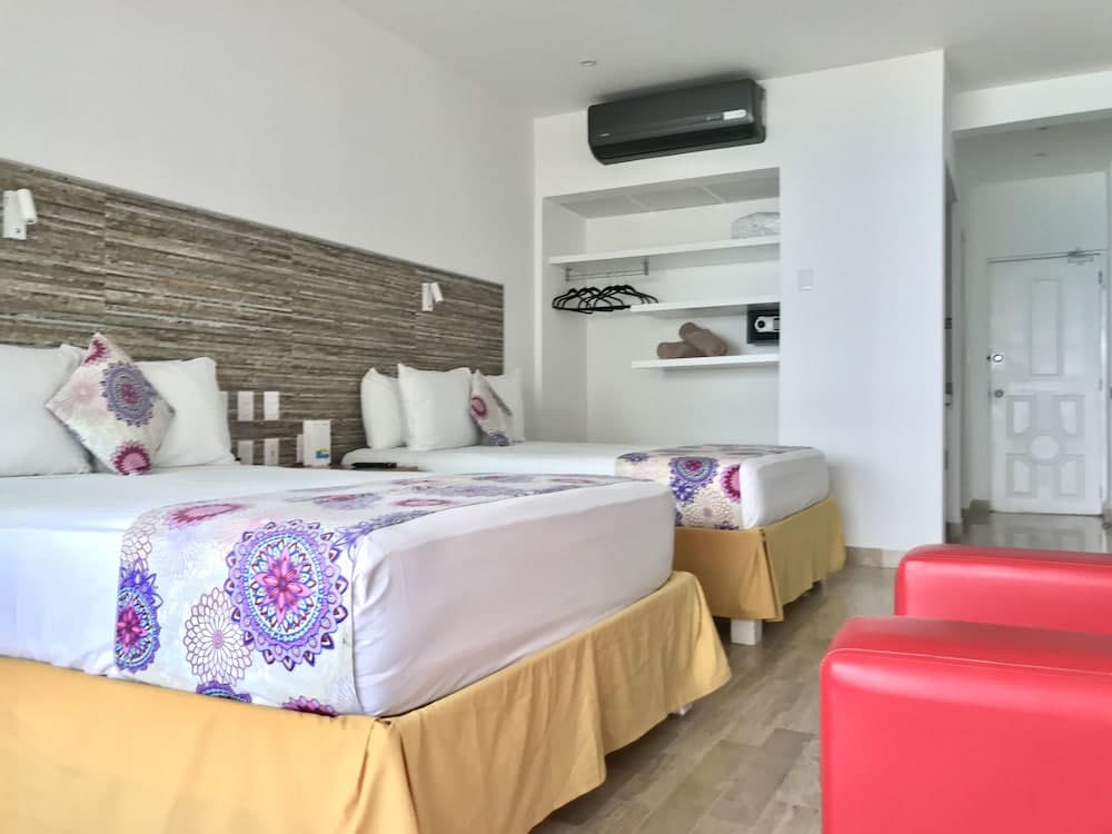Beach and Ocean Front Apartments 1, Cancun, photo 5
