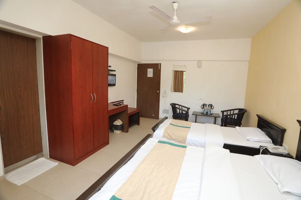 Hotel room at Chene Creek Resort