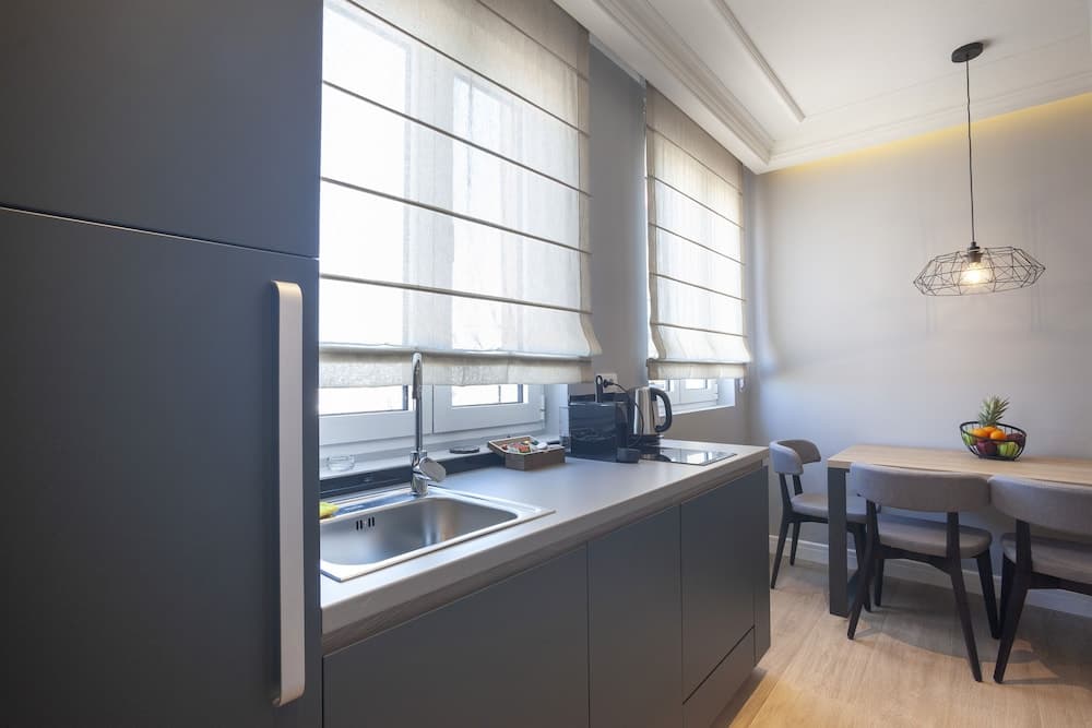 Dj City Vista Luxury Apartments, Belgrade