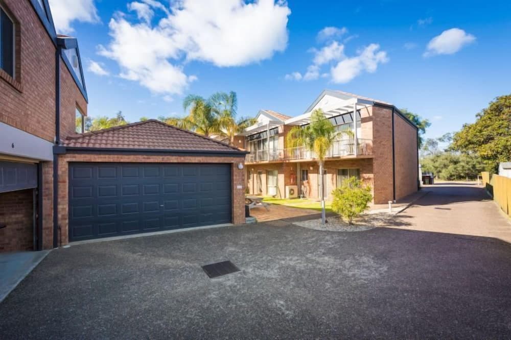 Beaches Apartments Merimbula, Merimbula