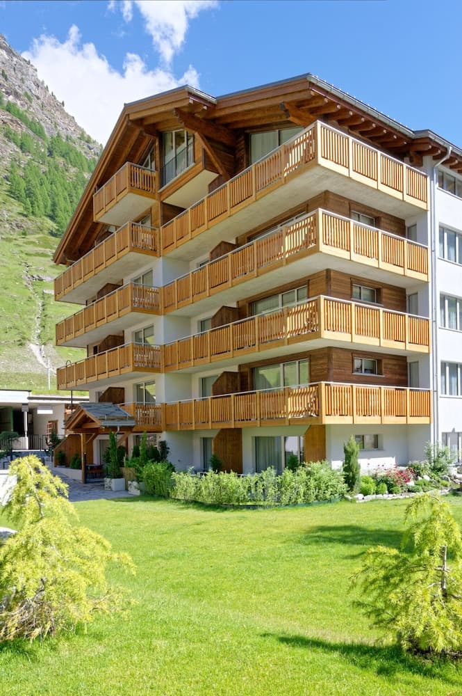 Naco Aparthotel by Arca Spa, Zermatt, photo 4