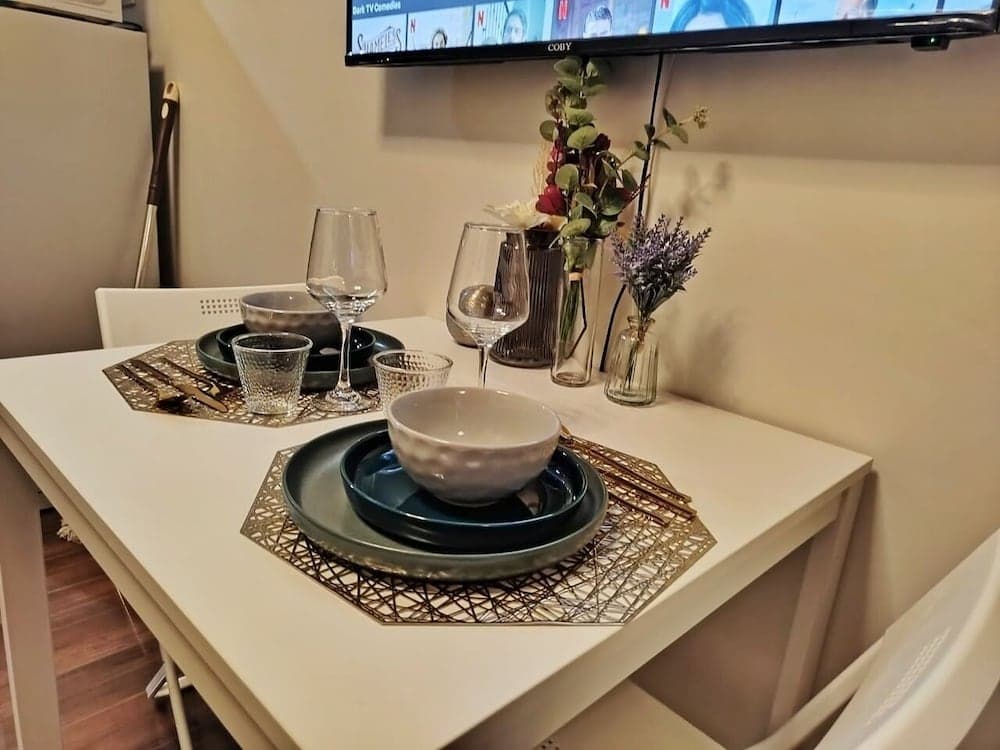 CitySkyline View 53F-Air Residences, Makati, photo 4