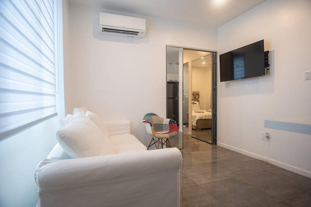 Downtown Oranjestad Apartments & Studios, Oranjestad, photo 4