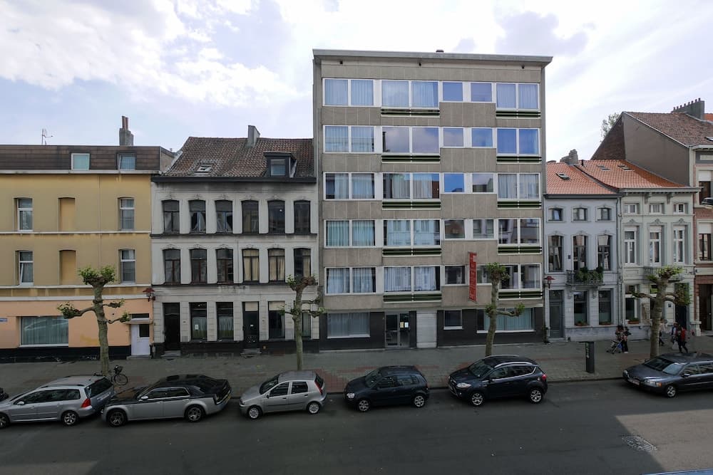 Budget Flats Antwerpen, Antwerp