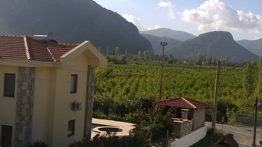 Isil Suite, Ortaca