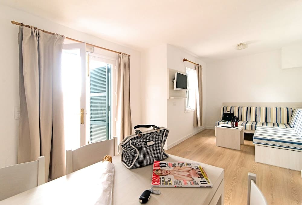 Apartamentos Mar Blanca, Ciutadella de Menorca, photo 2