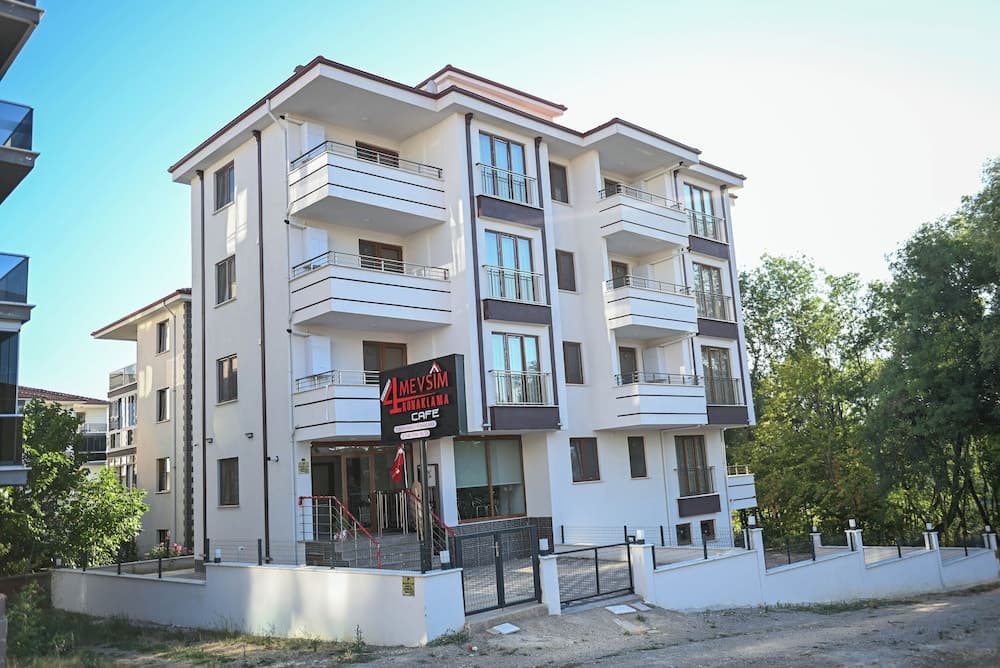 4 MEVSIM SUITS, Bartın