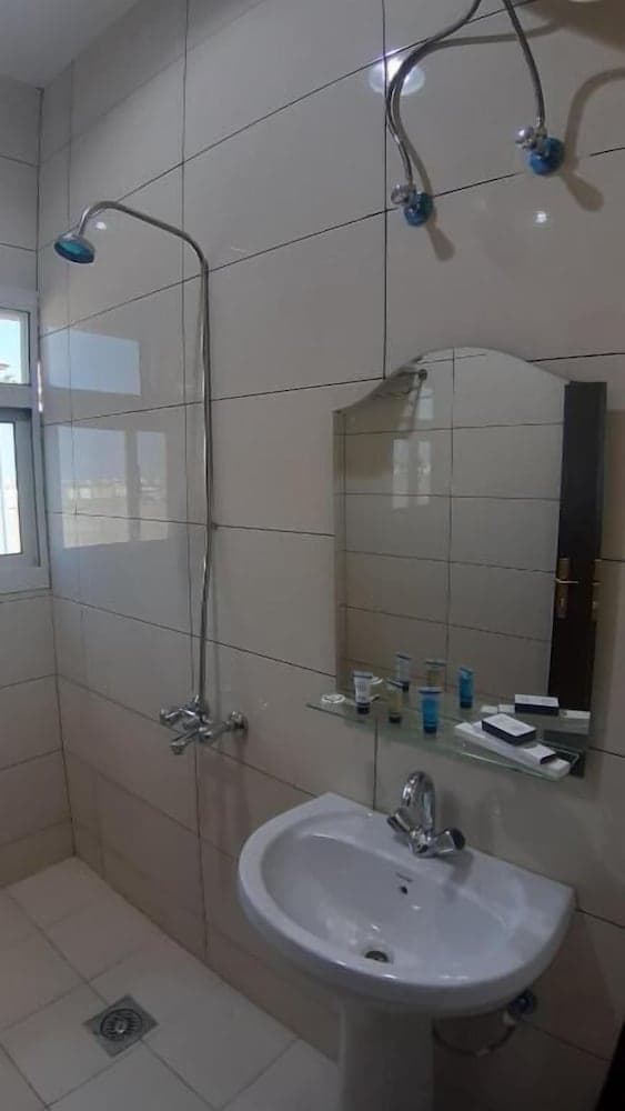 4rent Hotel Suites - Alrouda, Tabuk, photo 5