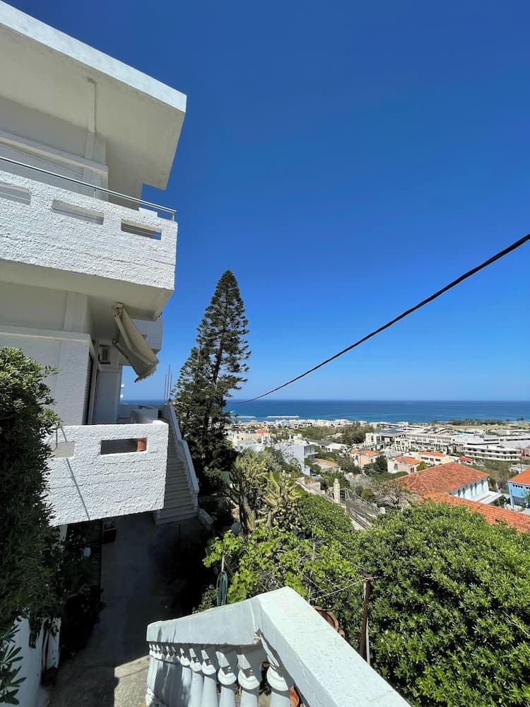 Aeolos Apartments, Platanias