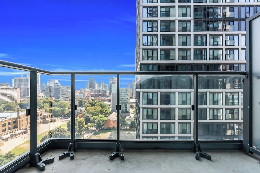 Toronto skyline suites, Toronto, photo 4