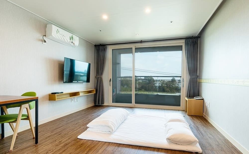 JnB Family Hotel, Seogwipo, photo 2