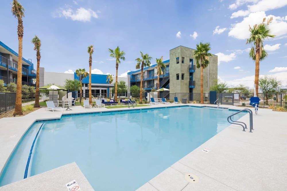 Landing Apartments Glendale, Glendale