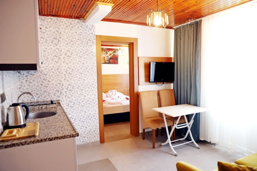 Akin Apart and Hotel, Kemer, photo 5