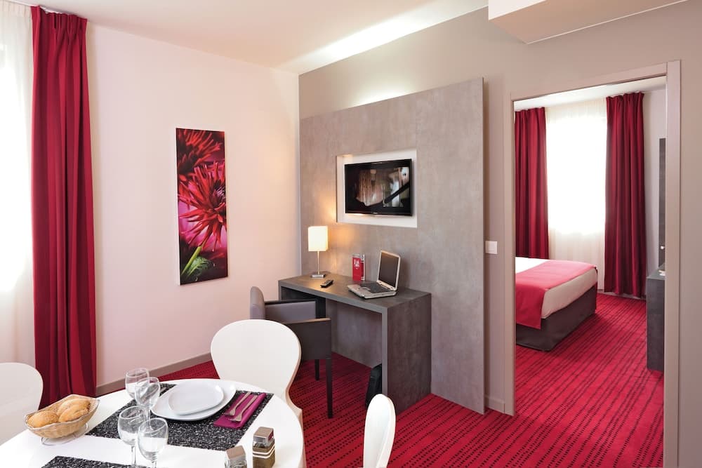 Hotel room at Appart'City Confort Grenoble Inovallée