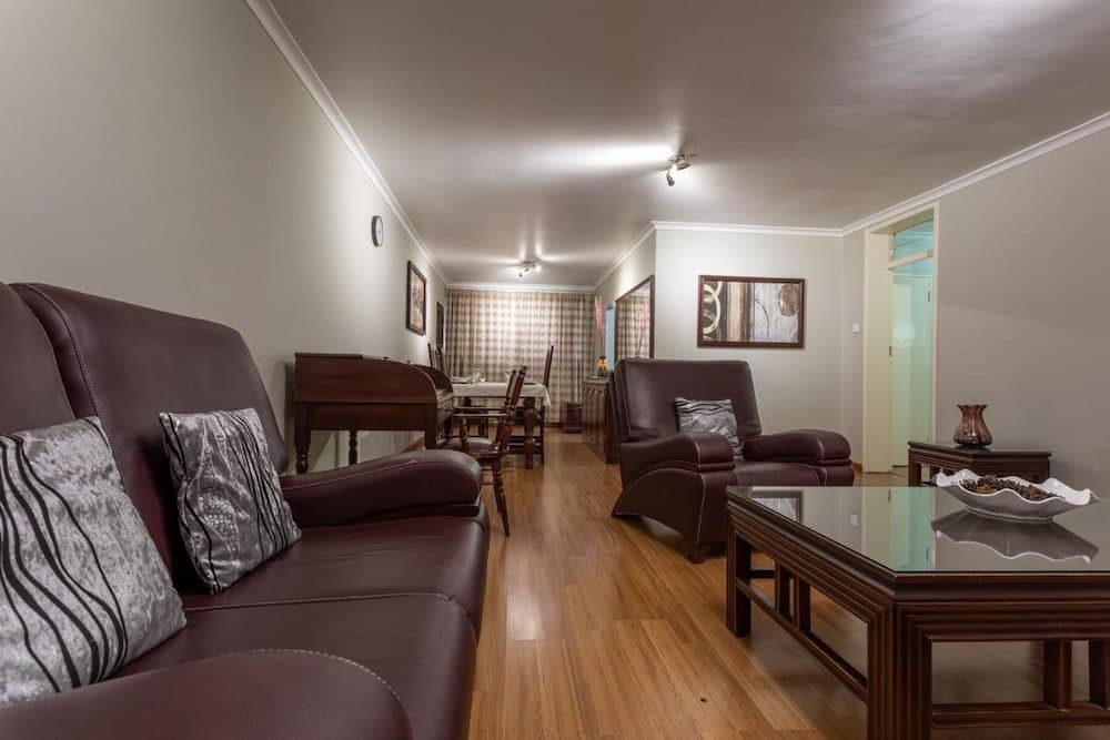 Fallsway Apartments Louden Court, Lusaka, photo 4