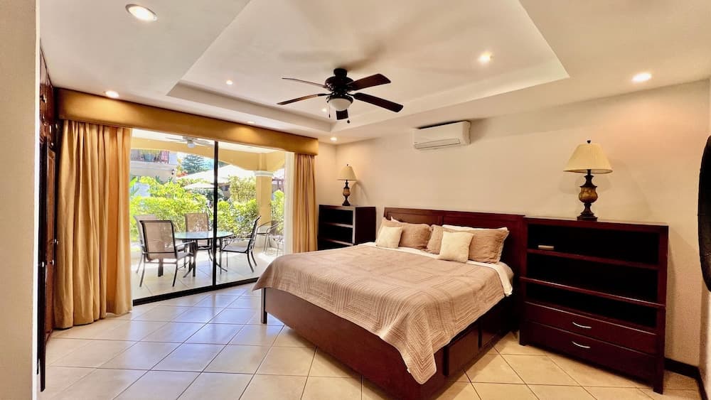 Monte Carlo Luxury Condominiums, Jaco, photo 3