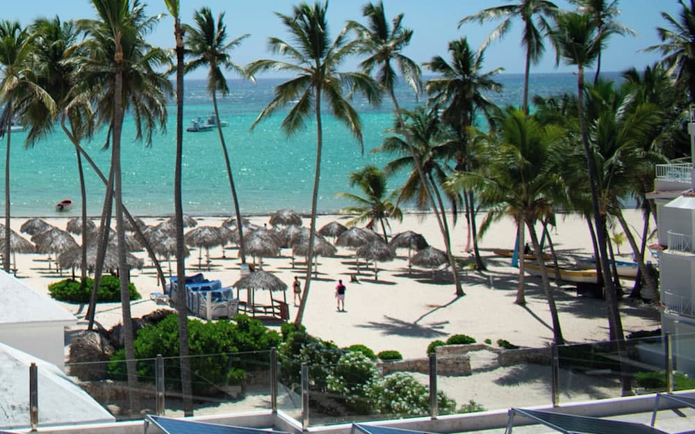 SUNNY SUITES playa LOS CORALES, Punta Cana