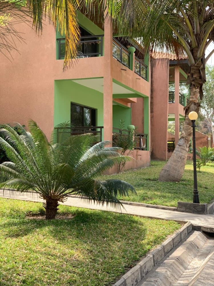 Seafront Residences, Serrekunda