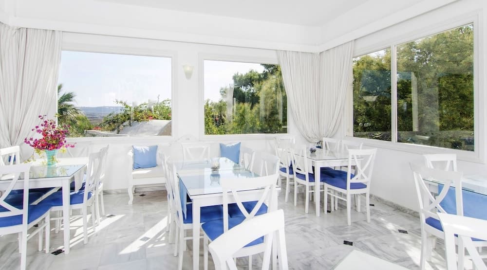 Paradise Resort, Santorini, photo 6
