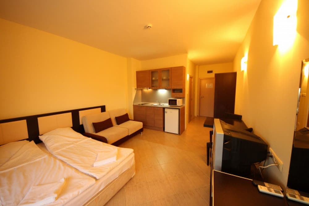 Menada Nestinarka Apartments, Tsarevo, photo 4
