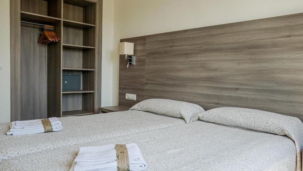 Cabot Tres Torres Apartamentos, Palma de Mallorca, photo 4