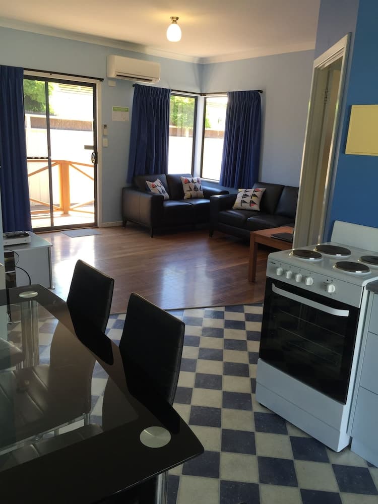 Driftwood Apartments, Esperance, photo 6