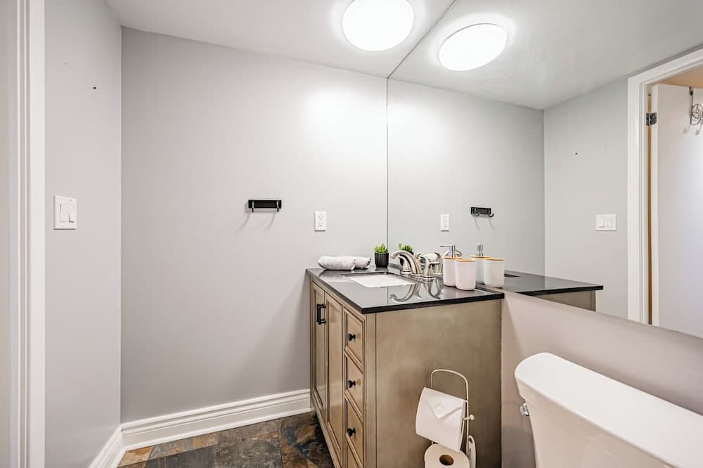 Fort York Suites, Toronto, photo 2