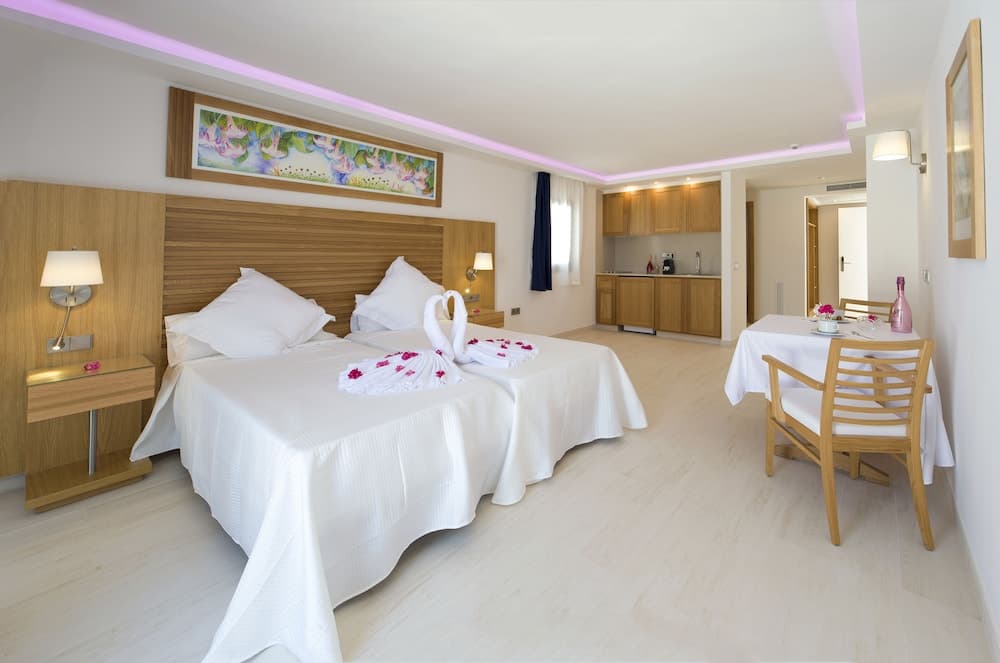 My Way Luxury Ibiza Studios, Ibiza, photo 3