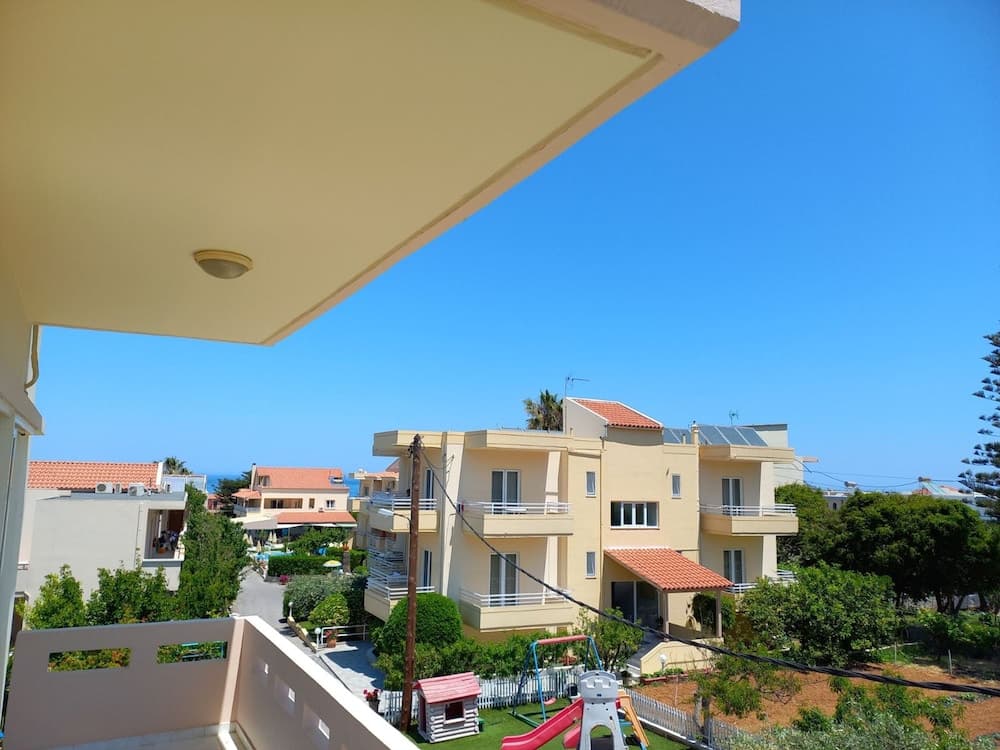 Nik Litinas Apartments With Pool, Chania, photo 2