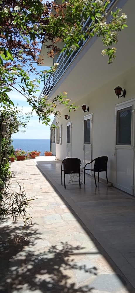 innjoy.space, Corfu