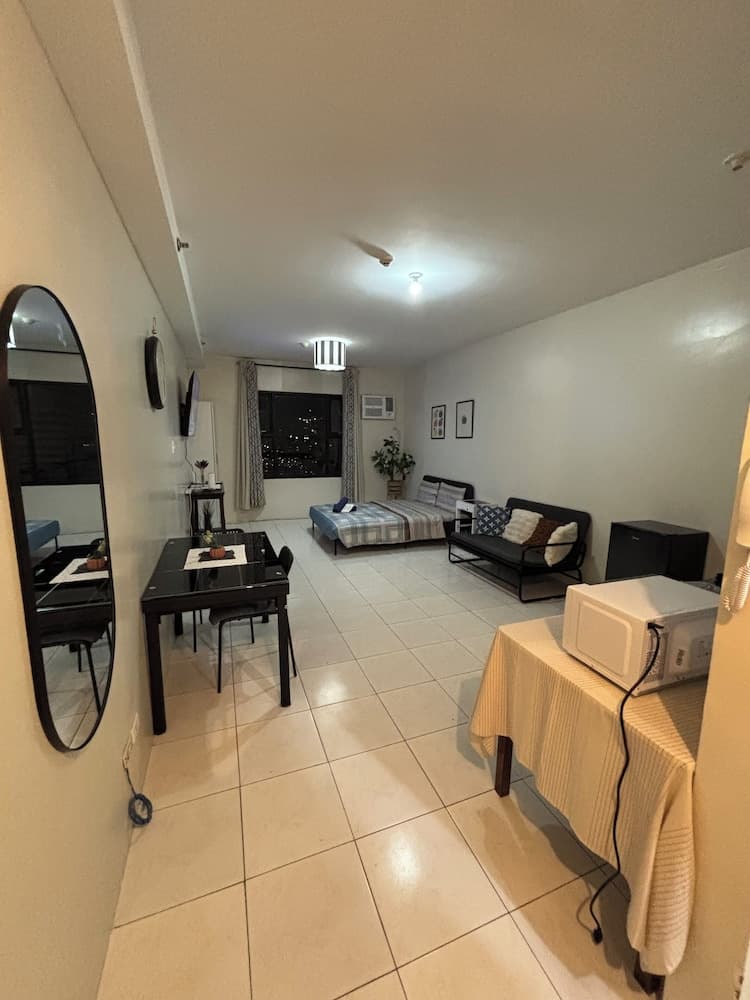 Carnivale Inn Staycations, Manila, photo 3